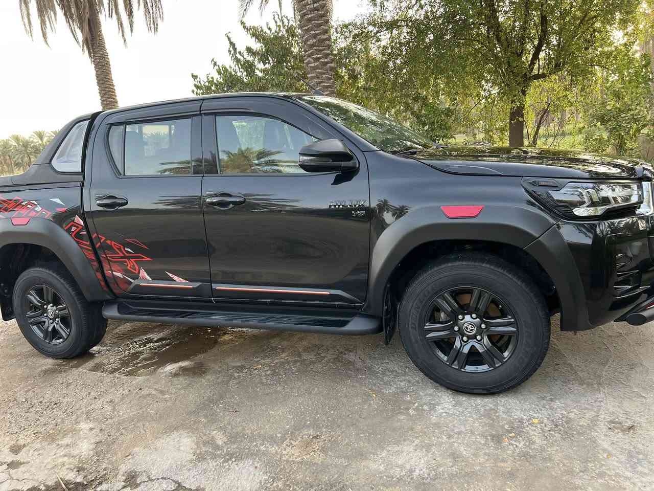 السلام عليكم تيوتيا هيلوكس (trd23)
أسود ملكي مكفوله كفاله عامة ساز معروفة 
مواصفات ساز 
الرقم أربيل دولي سنويه بسمي تحويل ثاني يوم 
السعر 365$
أستفسار أكثر أتصال بالرقم ***********
