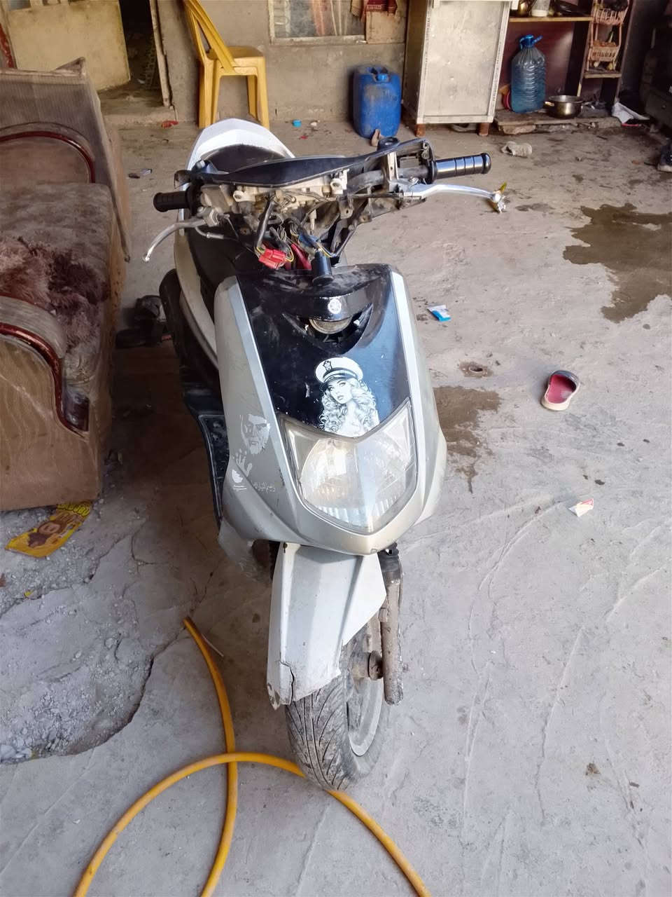 السلام عليكم مره خصت مدير اكروب المحترم شباب درجه سكنس سرعتها 110الدراجه مثل مواضح عندك نضيفه بس بيها صوت طلع وتخربط مكاني شعله جكوك السعر 175وبيها مجال ***********
