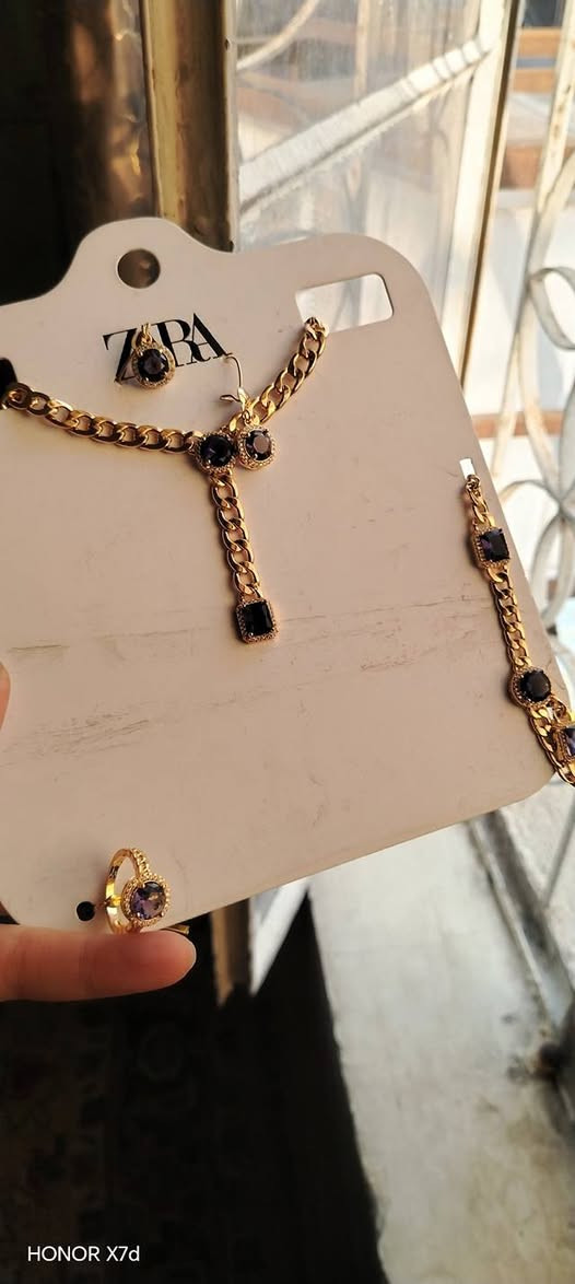 سلام عليكم مفتحه مشروع صغير بأسعار مناسبه
قلاده على 4الاف 
تراجي على 4الاف
تخم برازيلي على 10الالف
ساعات على7 الالف
محابس على4الاف
عطر على 10
عطر كاسمارت على 15


**إذا كنت صاحب هذا الإعلان وتريد حذفه لأي سبب، رجاءا أرسل رسالة إلى الدعم الفني**