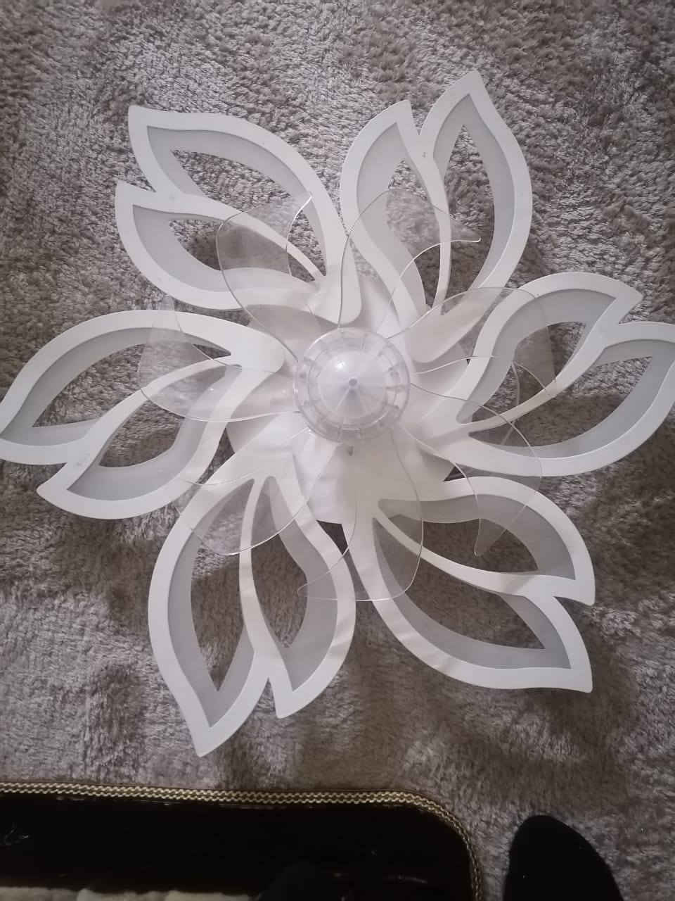 مجموعة اغراض للبيع المكان بغداد للتواصل واتساب ***********
