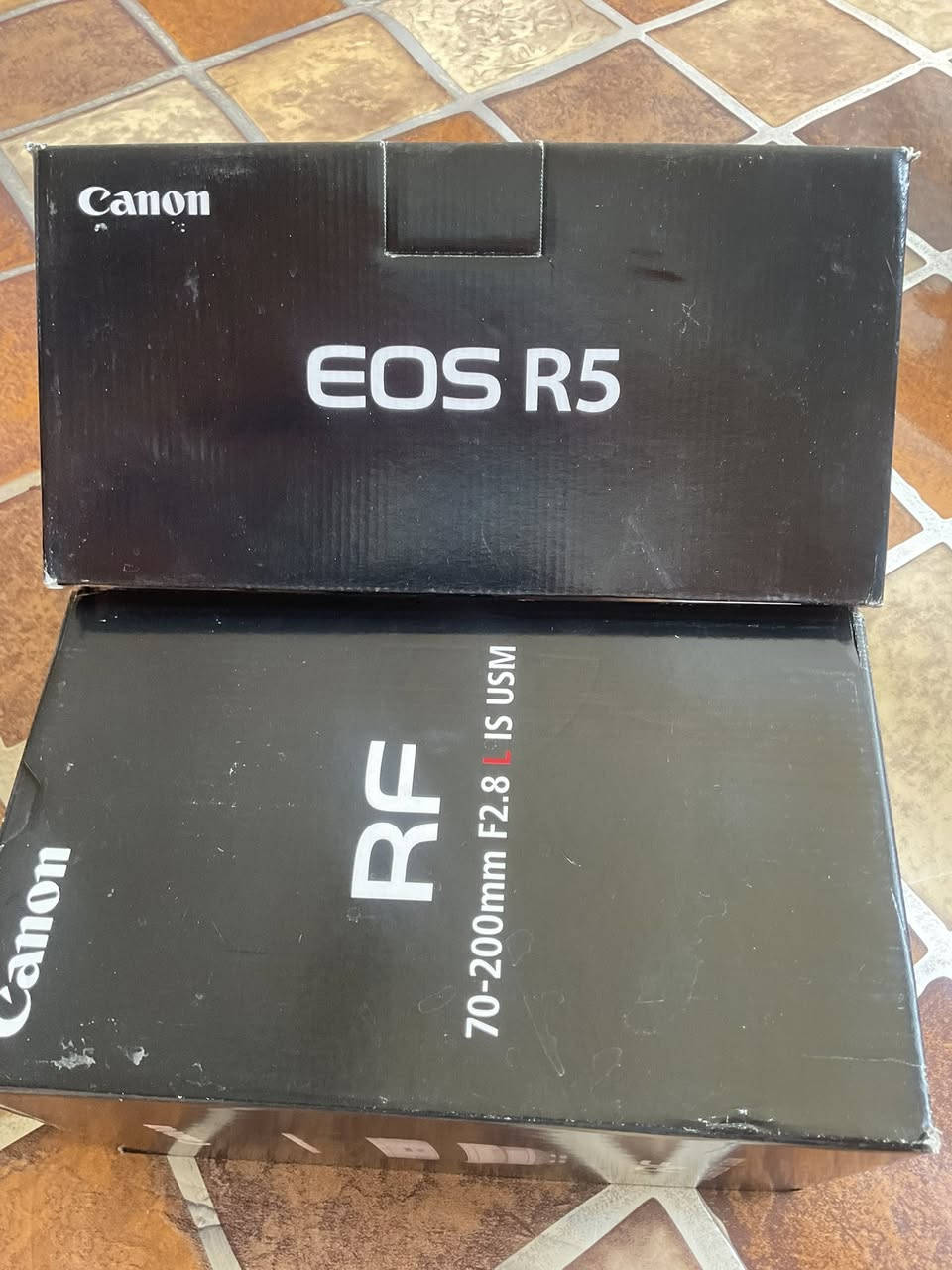 العرض الخامس
كانون R5 جديد ما مستخدم 
بدي فقط سعره 3 ملاين و 500 الف 

عدسه 70-200 RF كانون مستخدم نظافه 95‎%‎
سعر العدسه 2 مليون و 500 الف ( 2،500،000 )

بيع او مراوس مكاني بابل
***********
