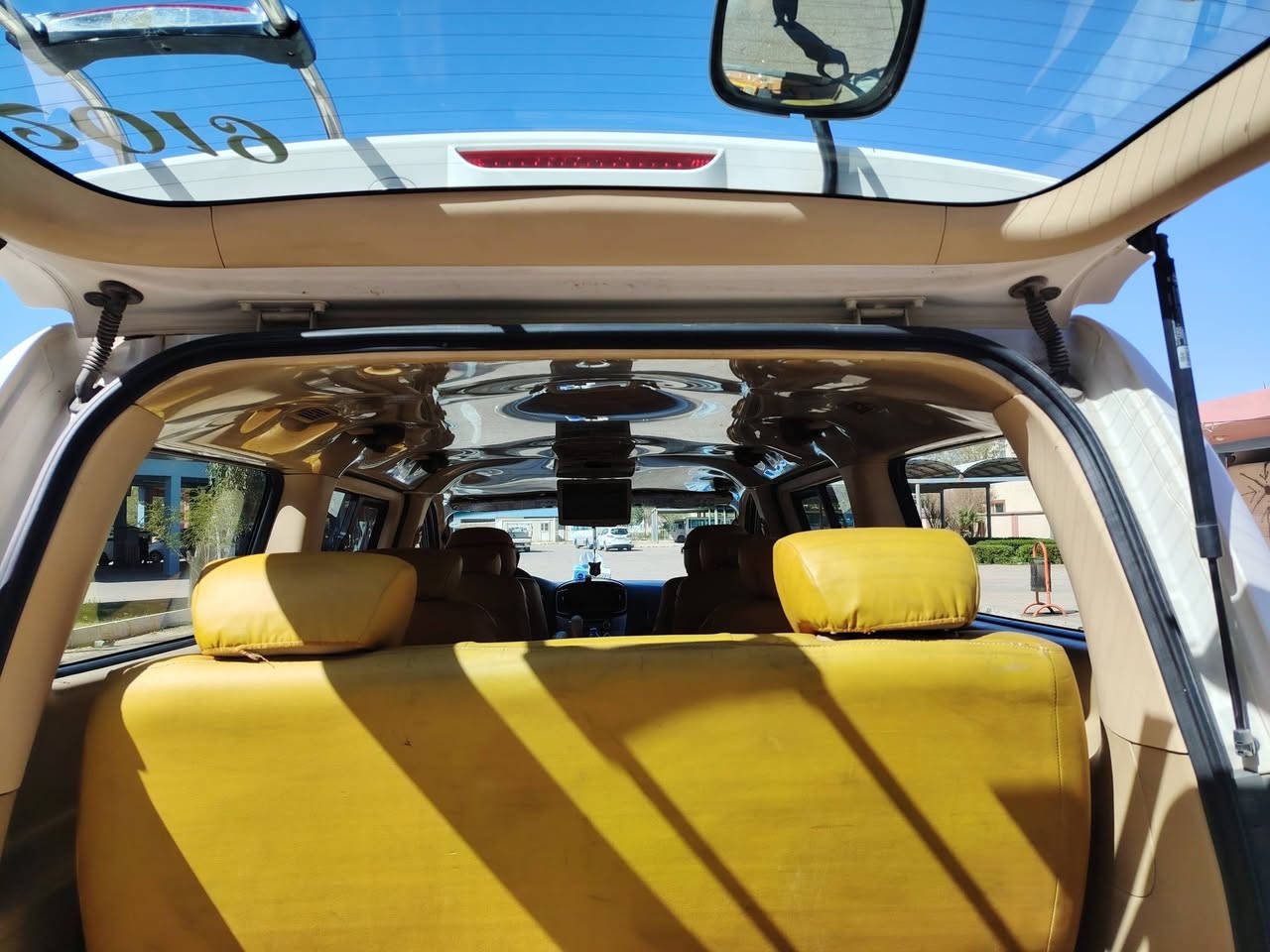 السلام عليكم
ستاركس موديل 19 محور مسكر رقم سليمانيه للبيع بيها صبغ هلال الجاملغ الخلفي فقط السعر 270 وبيها مجال
مكان السياره كلار،(***********)
