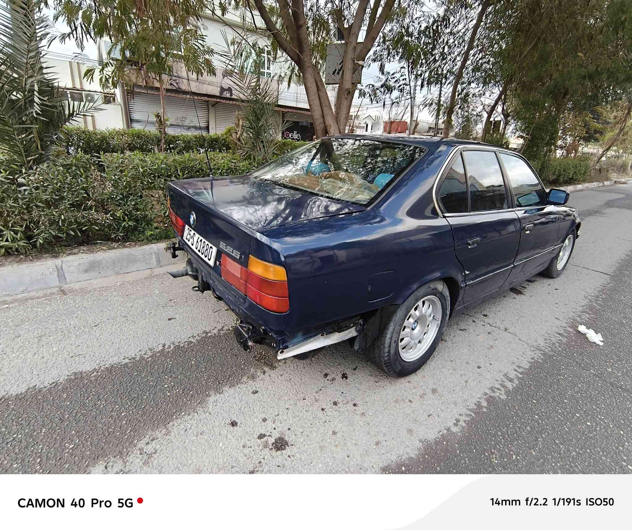 للبيع BMW حجم 525 أصل وفصل محرك مسكر كير أوتوماتيك سقف سلايت جامات كلها كهرباء كهربيات كلها شغاله
رقم كركوك سنويه عضم عاج مشروع وطني لل2027 بشرط الوكالة وتحويل ولغرامات  صدر أمامي وخلفي جديد تخم تاير ويل كروم مسجل وسيتم سمعات فول سياره حلوه وجديده مال بيت ومال جني سعرها 55وبيها مجال قليل عنواني كركوك *********** بيع سريع وستعجل
