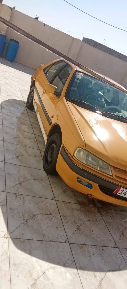 السلام عليكم سياره بيجو بارص مديل 12 كير مكينه حداده جاهزه رقم نكليزي سنويه لل30 هزه جديده دواخل جديده تبريد شغال عارضه ب30 وبيه مجال كلش بسيط ***********
