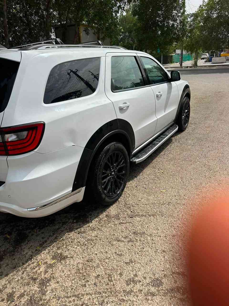 دوج دورنكو 22
اربيل دولي 
مواصفام sxt
داخل ابيض 
جاملغ مصبوغ وباب السايق مبدل نفس الون بدون دواخل بدون ايرباك ماشيه ١٢٠ الف 
سعرها ٢٥ الف دولار


**إذا كنت صاحب هذا الإعلان وتريد حذفه لأي سبب، رجاءا أرسل رسالة إلى الدعم الفني**