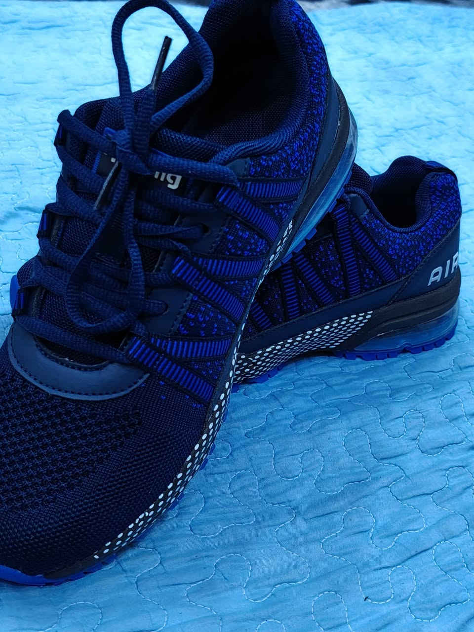 حذائين نفس الشي فقط اختلاف الوان كلش حلوات الأزرق قياس 39 والاخضر 38 السعر خاص ***********
