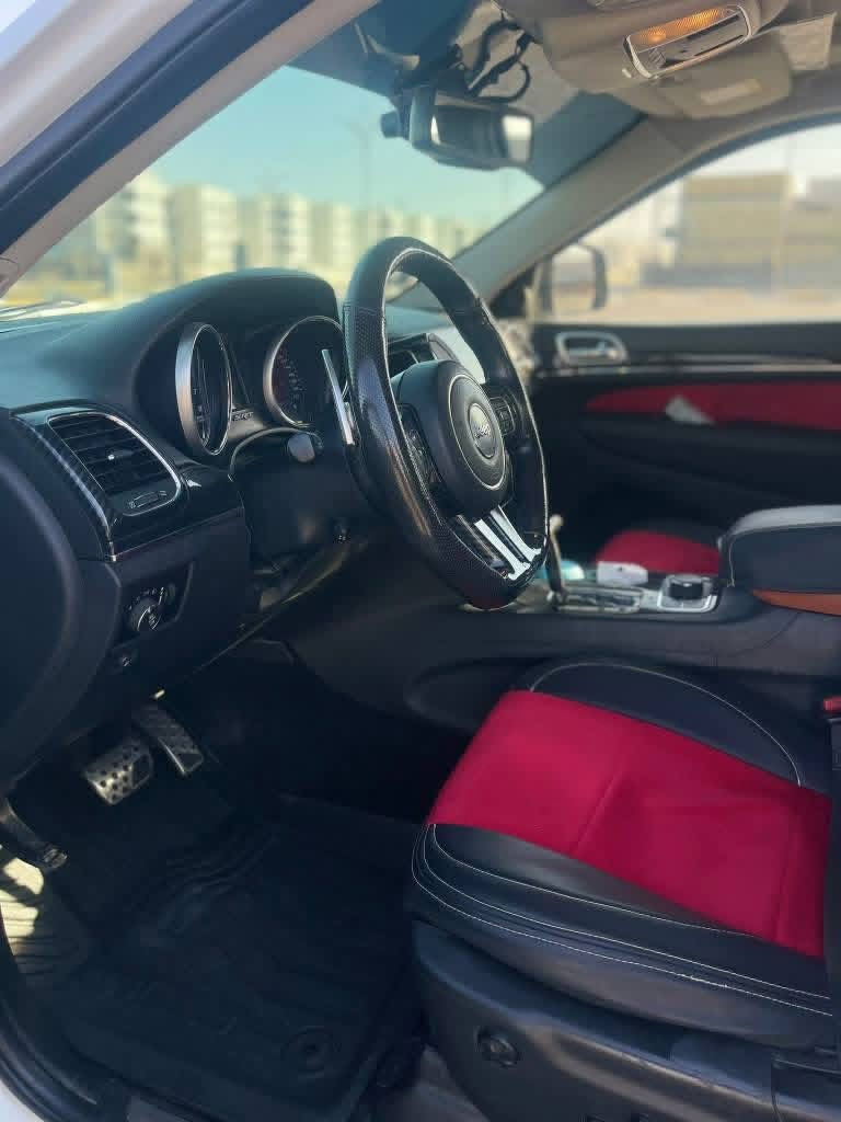 السلام عليكم للبيع geep 13.srt محدثه
السعر 200 بيهه مجال قليل 
سياره خليجيه  بدون حادث بدون دواخل فقط خشم الجاملغ الامامي  الايمن بي صبغ وطرف الجاملغ الخلفي هم بي شبر 
 6400/SRT فول
كشنات حضن جلد تدفئه تبريد خزن ميموري دخول ذكي
دركه كهرباء +تدفئه
شفتات كير 
خمس وضعيات قياده 
TRACk.SPORT.AUTO.SNOM.TOM
بنورامه 
حساس خلفي امامي 
كامره + شاشه أندرويد آخر اصدار 
تحديد مسار 
هيتر مري 
ويل 20 اصلSRT
عليه سلبات واكس بايب ودبات سود  صوته رعب  حلو  عليه كاج كان محرك جديد برغي ما مفتوح بي وبعد بيهه اهواي اضافات بل واقع احله من صوره سياره 
مكاني كربلاء *********** غير متواجد عل فيس اتصل وتدلل
