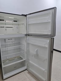 ثلاجة • عاجل • للبيع