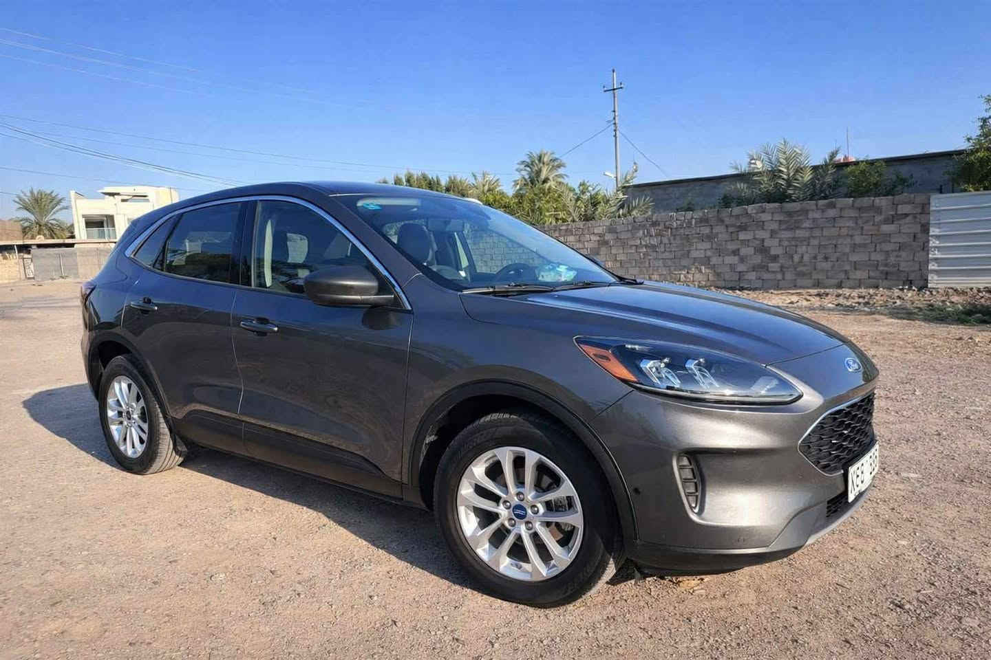 فورد اسكيب سعر بلاش 🔥🔥
فورد اسكيب Ford Escape للبيع

🚗 فورد اسكيب
📅 الموديل: (2022)
⚙️ المحرك: (4 سلندر 2500 هايبرد)
🚘 القير: أوتوماتيك
🎨 اللون: رصاصي طافي
📍 الموقع: (بغداد / المحمودية)

مواصفات السيارة:
 • تبريد قطعتين
 • شاشة كبيره
 • كاميرا خلفية دواره
 • فول تحكم ستيرن
 •رادار امامي خلفي 
 • حساسات خلفيه
 • نقطه عمياء
 • ويل 17
كشن كهرباء

سياره ضربتها خفيفه 
قطعتين صبغ بنيد وجاملغ جه سايق
بدون.يرباك 
ماشيه 87 الف ميل
السعر 155 و بيه مجال 
للاتصال ***********
