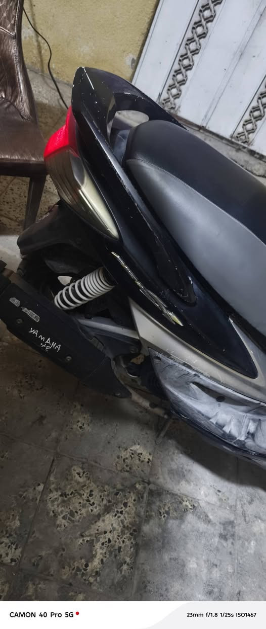 السلام عليكم سكنس فحل كهربائيات شغالة ماعدا قبق مال بانزين مكسور
كفرات بلادية السعر ٥٠٠وبيهة مجال العنوان الحسينية 
اتصال ***********
