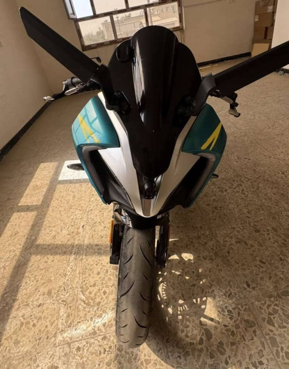 2021 250SR CF-Moto.  
(ملاحظة الأستفسار فقط واتس )

" للبيع فقط" بطح CF-Moto صيني

2021 موديل

محرك 250SR

العناية العادية 6 نقاط

الفرامل / بريك (ABS)

ماشية 16,710 فقط

السعر : 950,000 دينار عراقي بيها مجال للشراي

العنوان : العراق، بغداد المعالف🛑

مزودة بشاشة قياس 6.25 تشمل:

. كامرة امامية وخلفية 4K مع التسجيل ذاكرة داخلية

64G

Apple CarPlay + Android Auto تدعم .

. حساس إطارات + درجة حرارة الإطارات

. شبكة اتصال كاملة 4G

انترنت WiFi

والكثير من المواصفات في الشاشة

مزودة بجهاز لشحن الهاتف Type-C + USB

مع هدية خوذة + جهاز سماعات بلوتوث +

جادر / غطاء الدراجة + شريط لاصق لون اصفر للاطارات والعلامات الامامية

واكسسوارات اخرى متنوعة اضافية

منفيس واوراق اصولية من جمهورية الصين مع ملكية

🛑🛑 الشراء ! الأتصال على الرقم ***********
