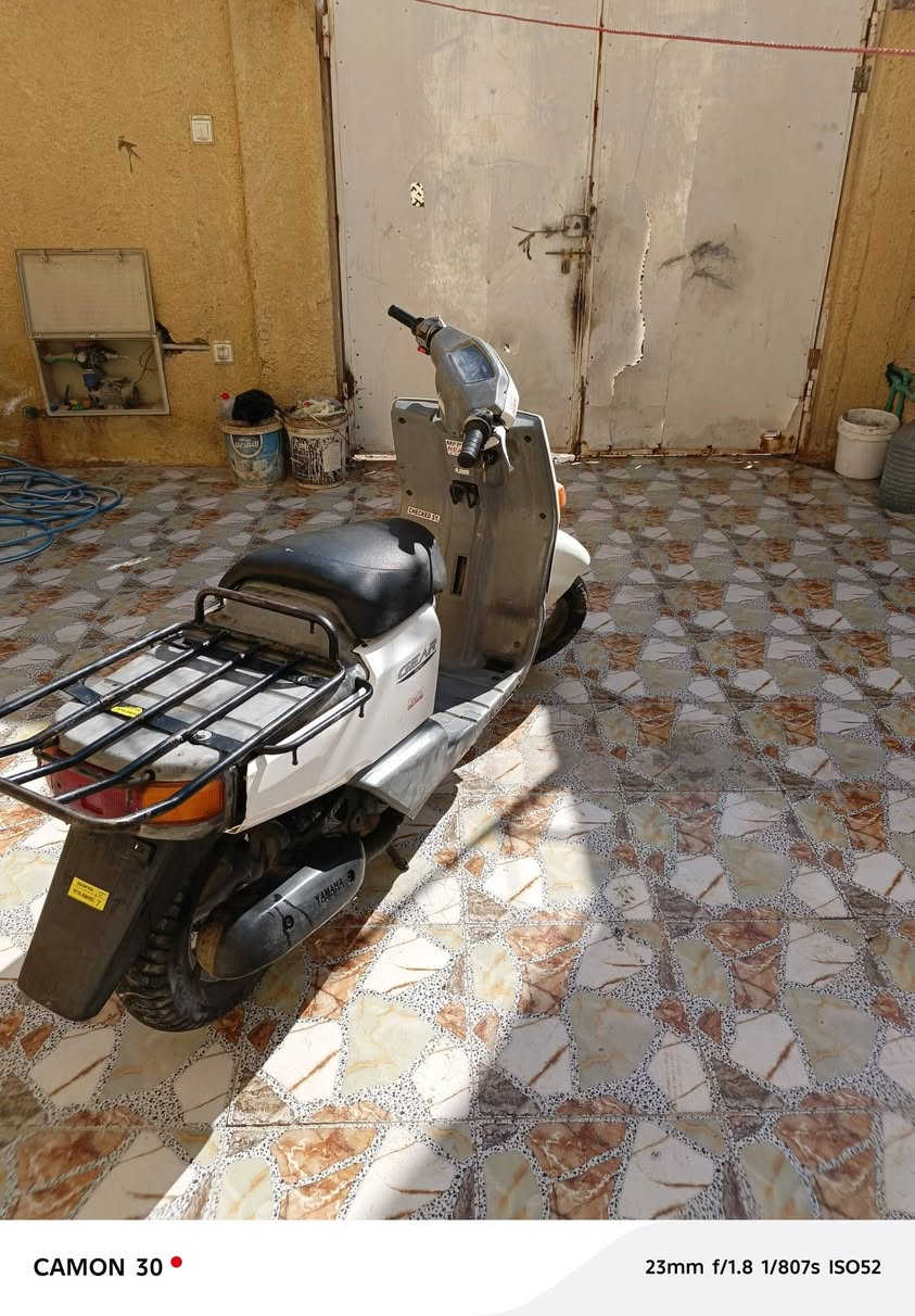 سلام عليكم شباب دراجه بيكم للبيع نضافه وسط مكاني سماوه حيدريه للستفسار ***********
