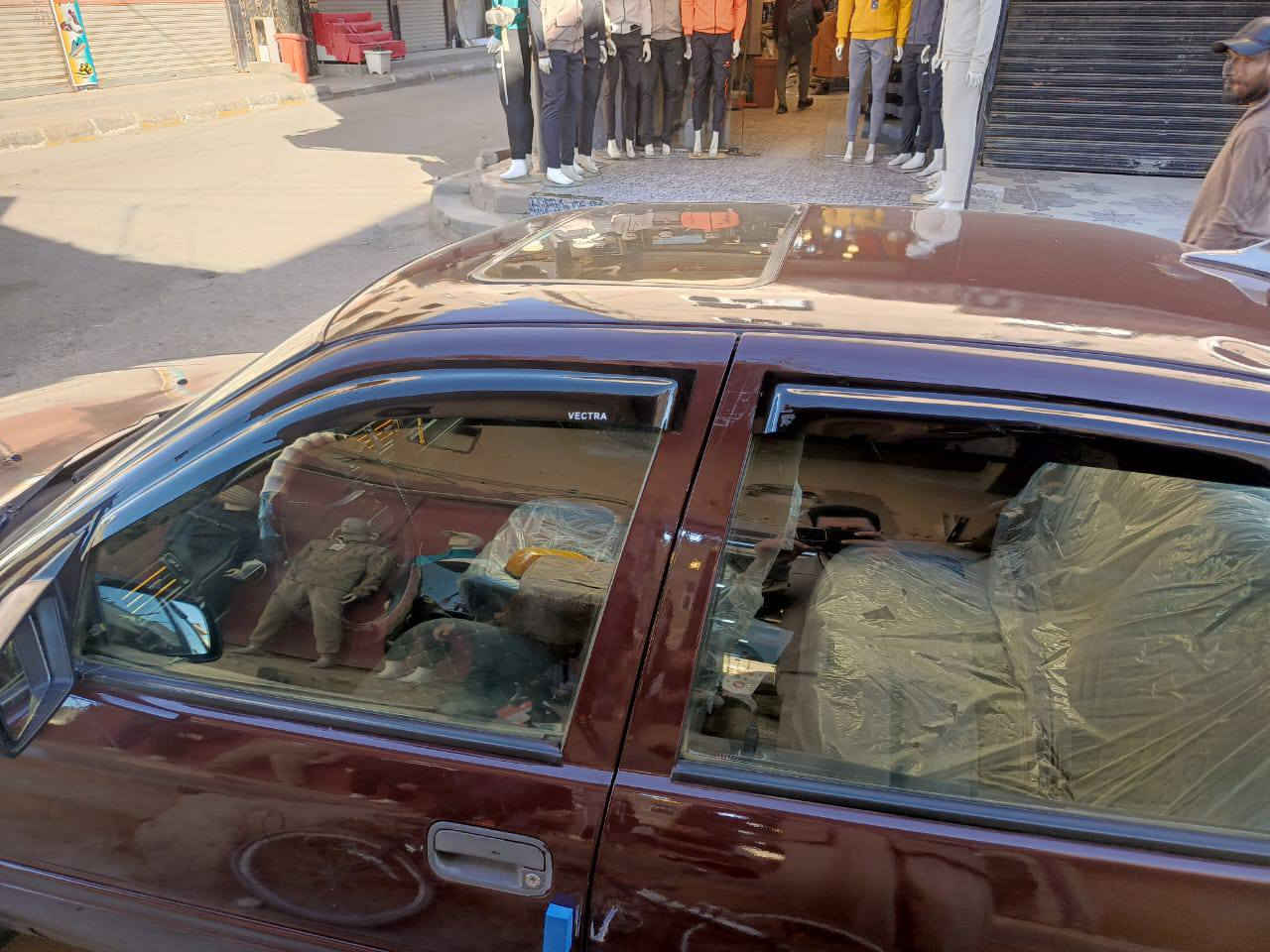 تمت اعاده النشر بسبب الوعود الكاذبه"""
اوبل فكترا 92 للبيع السياره مصبوغه لجماليه  مكينه گيره شرط صدر خير من الله تخم تاير  عارضه -30-وبيها مجال مكان السياره القائم حصيبه  لتواصل عل الرقم ***********
