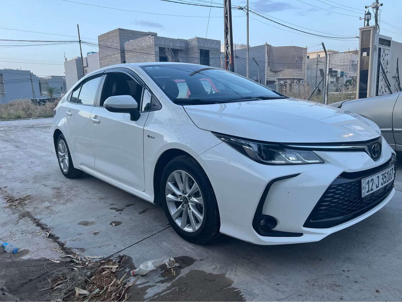 السياره زيرو رقم نينوى بيها ضرر  قبغ صندوق فقط مبدل وكالة *********** موصل, نينوى
