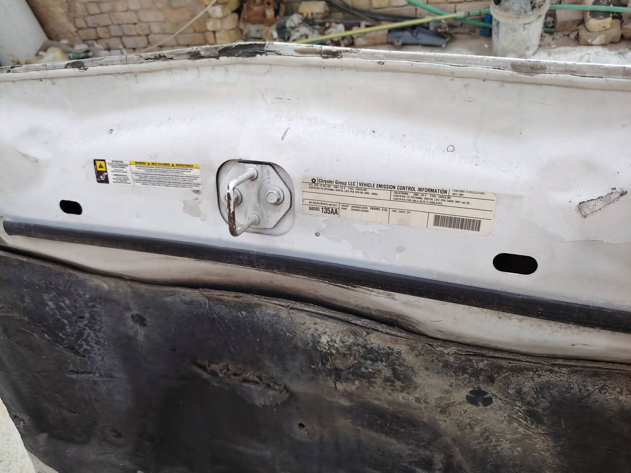 السلام عليكم بنيد جاجر2011
مصبوغ وبيه معجون  المكان بغداد ***********
