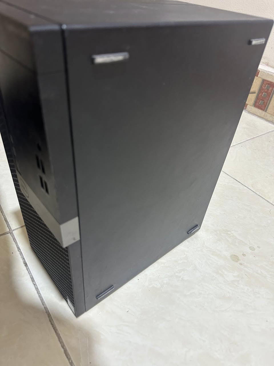 كيس سستيم ديل المواصفات:-
رام 8 جيجا
المعالج i5 6500
ناقصه فقط هارد
السعر 150 وبيه مجال
العنوان البصرة امن الداخلي
***********
