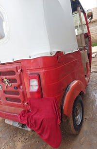 تكتك للبيع 18 داخلة بال19 كاملة تخم تاير وضفيرة وعينة جديدة محرك لا صر...