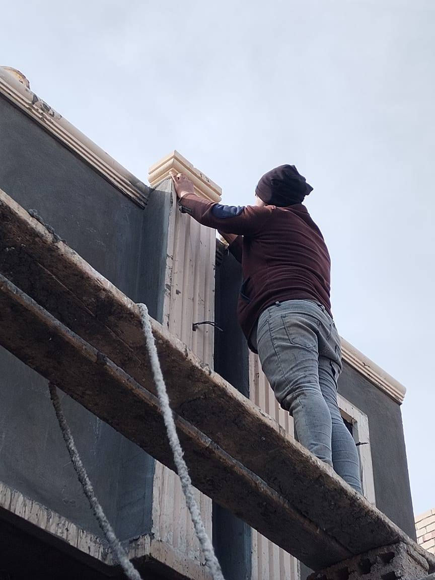 السلام عليكم عملنه سيراميك لوح لبخ تصفير واجهات لبخ وتقطيع  شرط درجه اولئ كربلاء  ***********
