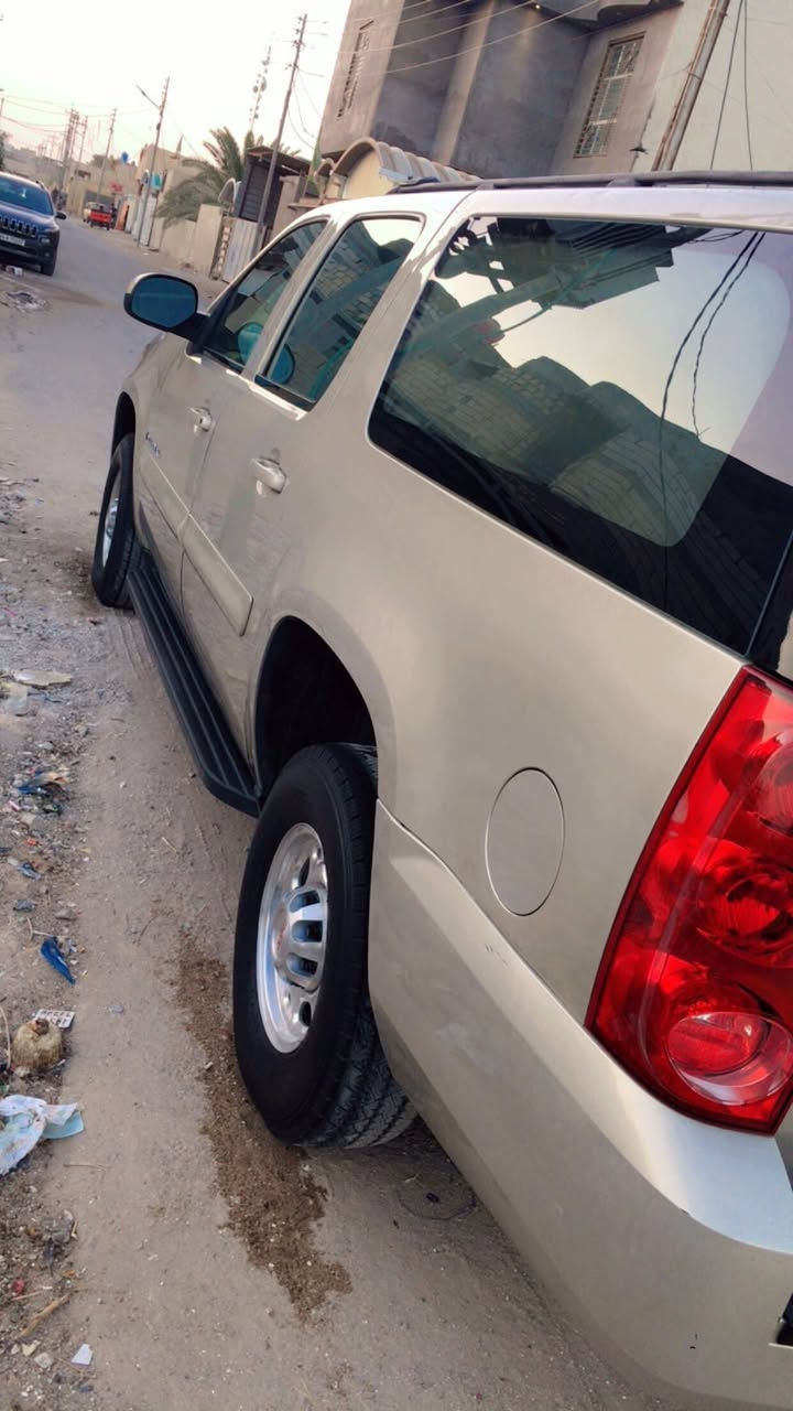 جي ام سي يوكن خليجيه طبله مديل 2007 رقم بصره انكليزي السنويه لغاية 30 بسمي تحويل مباشر السياره جديده وجاهزه وخير من الله فحل استخدام شخصي مامشتغله على الخط المكان البصره ابي الخصيب للبيع فقط مكفوله من الضربه والصبغ سياره جديده جديده وبلعافيه على الي ياخذها السعر 230 $وبيها مجال قليل التواصل على الرقم ***********
