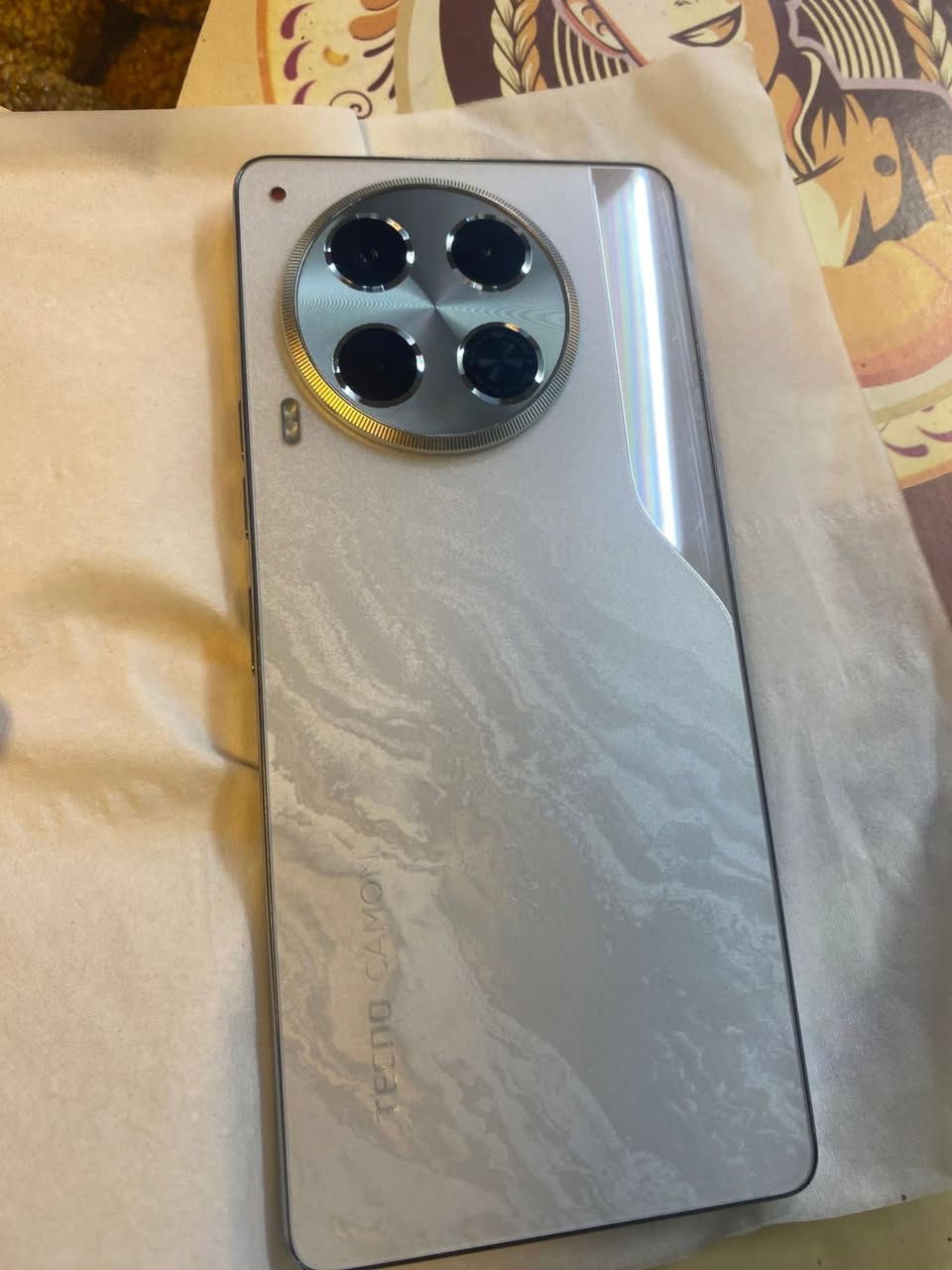 جهاز
TECNO CAMON 30
جهاز جديد وحديث

البطاريه: 
 
سعة البطاريه: 
5000

الشحن: 

70W

التصوير: 

فيديو: 
2k
صوره: 
100m

الشاشه: 

120hz
آمولت

الرام 16

ذاكرة: 
256g

معالج: 
Helio G99 Ultimate

الطراز: 
TECNO CL6
اصدار: 15

السعر 215 ويقبل المفاوضه***********

