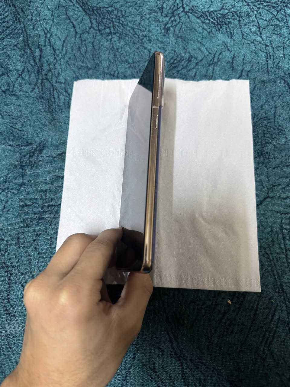 السلام عليكم
كواهم الله شبابنه الحلوين
سامسونك اس 21 +5G امريكي للبيع 
نضافته 70/100 تجي تشوفه يلا تاخذه
بطاريه السامسونك كلها تعرفها ما اكلك بيها 
جهاز نضيف ومال بيت الله شاهد
الخلل ماله بس الضهر يرادله تبديل ب10 بس اني عفته ع وضعه 
كامرات مايكات اتصال سيمكارت تحديث كله شغال
ذاكرته 128 والرام 8
متواجد مازنجر
مكاني بغداد ساحه مضفر 
توصيل ما عندي للاسف 
تجي تفحصه وتاخذه
سعره $$ 220 وبي مجال للطيبين واني خادم


**إذا كنت صاحب هذا الإعلان وتريد حذفه لأي سبب، رجاءا أرسل رسالة إلى الدعم الفني**