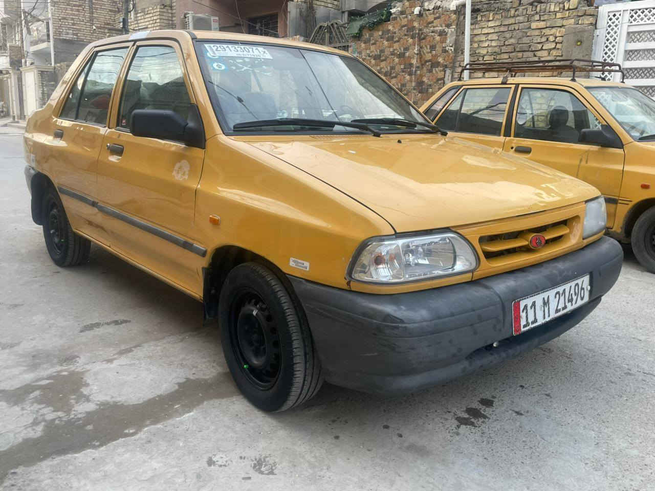 سلام عليكم سايبه للبيع مديل 16 نضيفه محرك مكفول كشره نضيف تجي وشوف بعينك سعره 38 بيه مجال  سياره بسمي ايشي عليه اني اتحمله رقمي ***********
