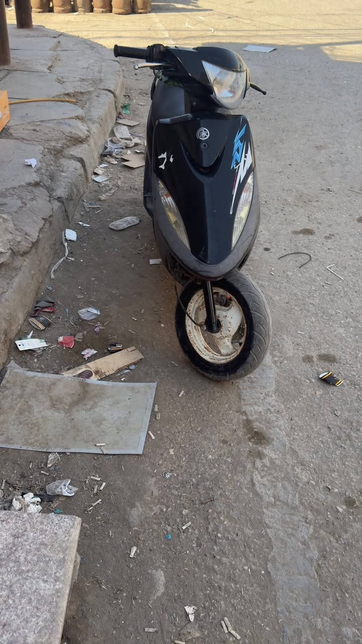 ماكس عدله بلادية الدراجه بيها بس تنقيص بل دهن تريد تسويها تريد تعوفها ما تاثر الدراجه جاهزه من كلشي كهربائي سلف اشاير هورن وكلها ختم واحد  وي المكينه مابيها اي شي نقص وبس ب600الف قفل راسلني او الاتصال ***********
