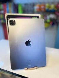 ايباد 11برو  m2الجيل الثالث بطاريه 87 جهاز نضيف للبيع سعر خاص  او وتسا...