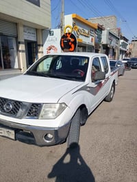 نيسان نافارا • ٢٠١٠ • البصرة ابو الخصيب