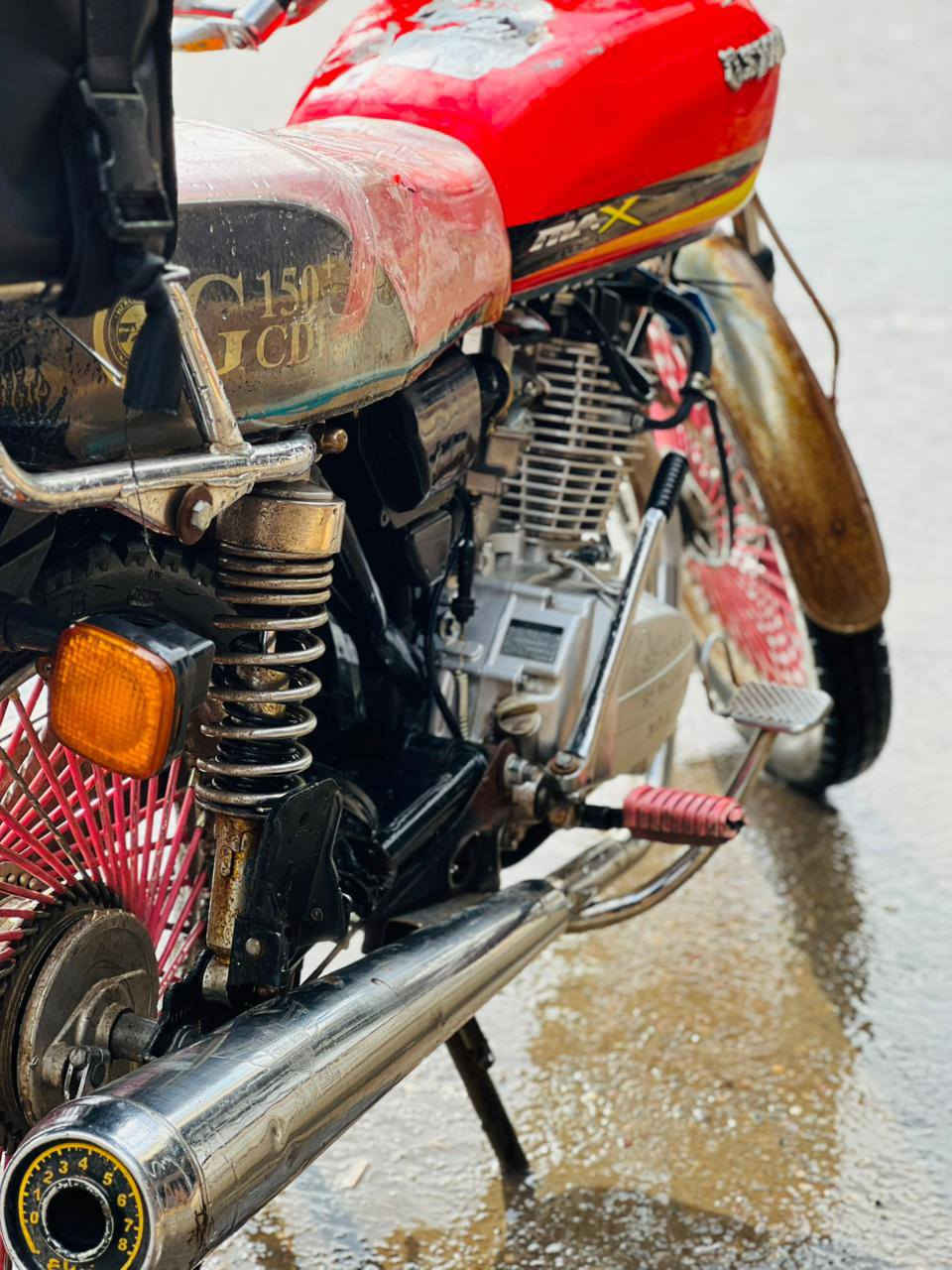 موطور سيفان 2024للبيع السعر 475وبي مجال محرك شرط كلشي شرط وبي مجال رقمي ***********
