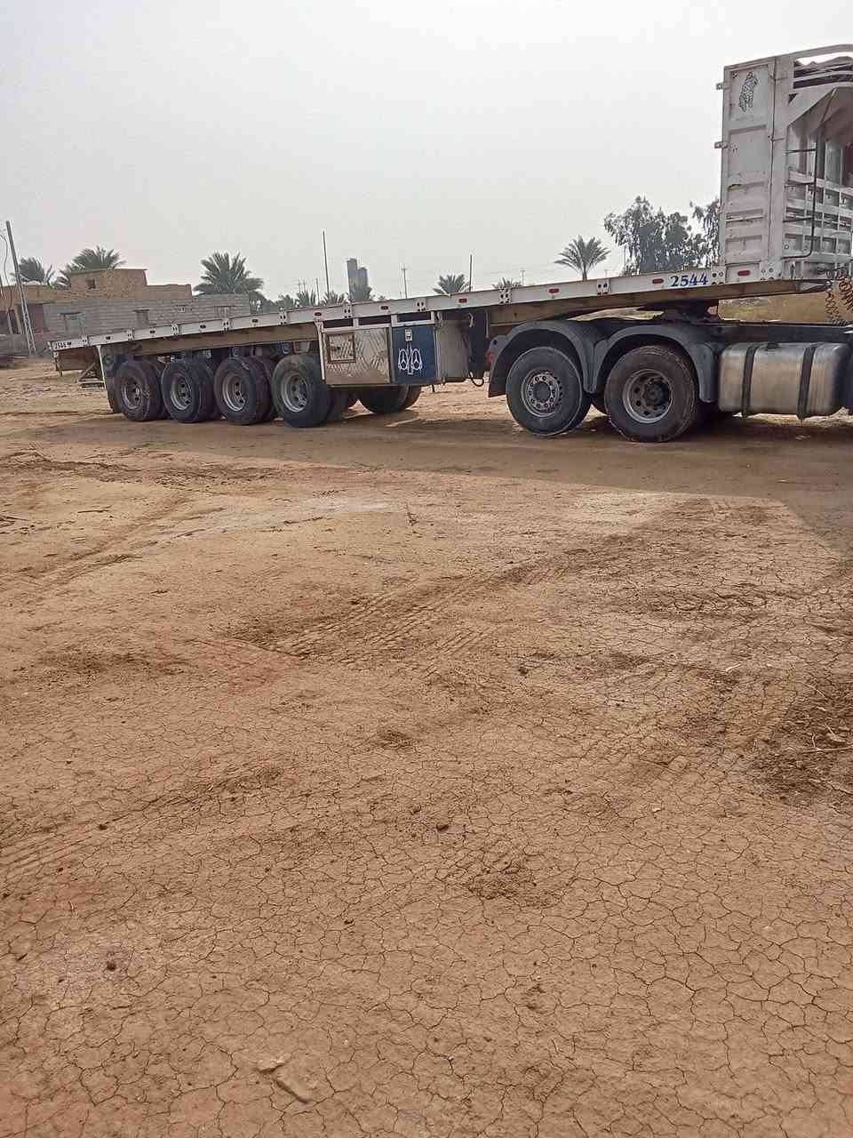 عربانه للبيع شاصي 16 طول 13و60شريط عدي الحداد معمل الغدير 4محور ***********
