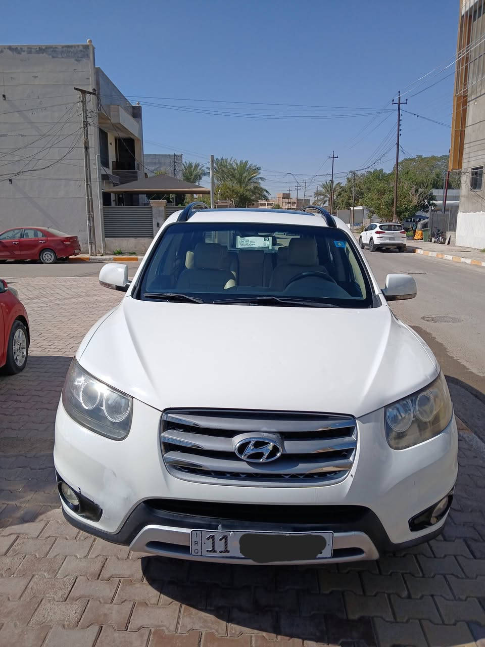 سلام عليكم للبيع سنتافيه مكفوله من الضربه والصبغ ماشيه ١٣٩ موديل ٢٠١٢ فول مواصفات واحد عله واحد مكينه ٦ سلندر ٧راكب ٣قطع تبريد فور ويل بصمه جلد كشن كهرباء مري شفط فتحه ٥ويل كب تخم تاير جديد صدر جديد سياره جديد باقي المواصفات معروفه السعر ١٦٨ اوبيها مجال بسيط ***********
