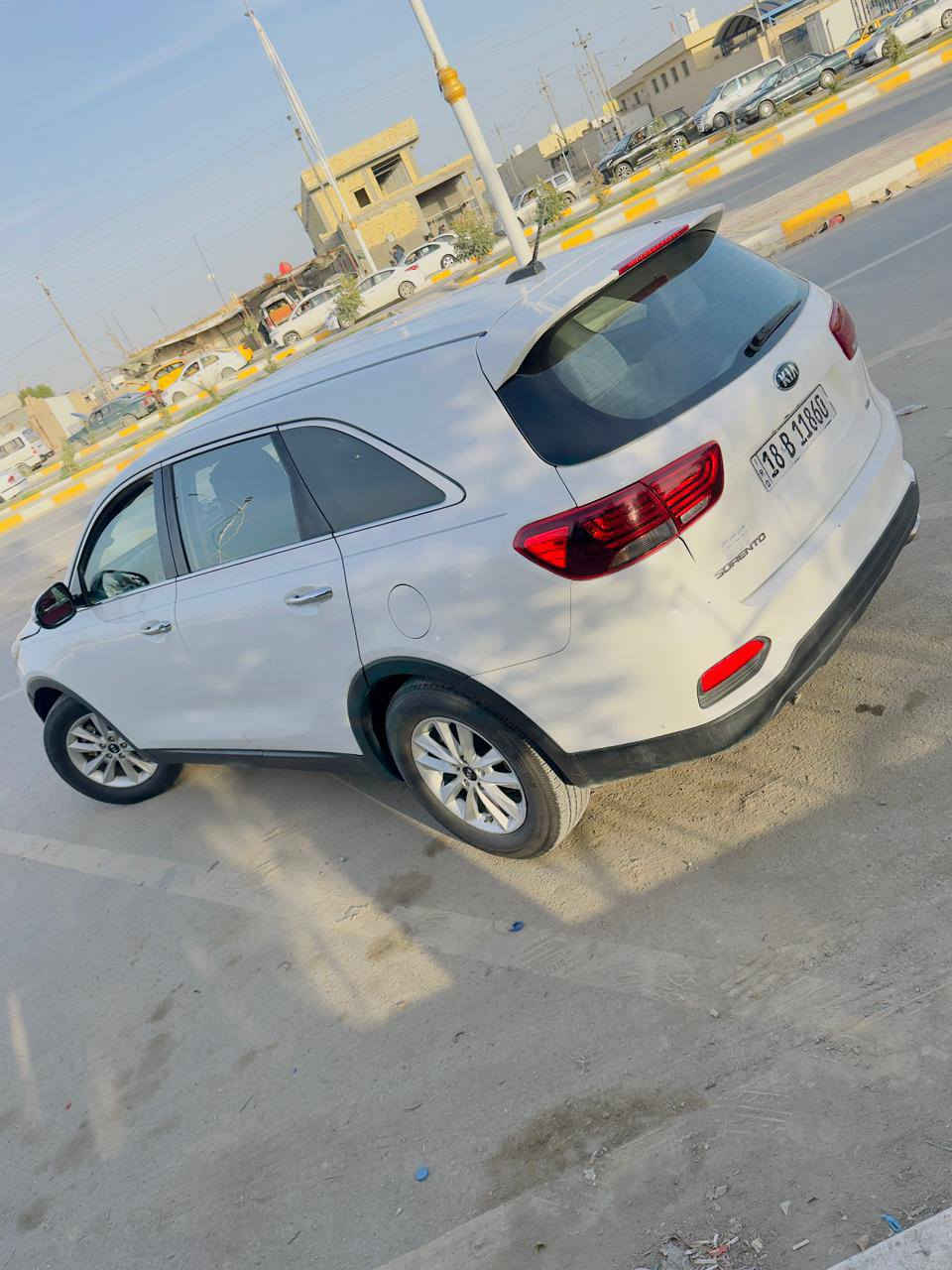 السلام عليكم سورنتو موديل 2019 وارد امريكي رقم بابل الدولي باسمي هزه وسنويه ولوحات كله جديد ضررها بسيط صبغ بنيد ومدكر ليبل واحد بدون تبديل سونار مرفق معه النشر 7 راكب محرك 4 سلندر مواصفات نص فول ماشيه 75 السياره جديده وجاهزه 
العنوان الناصريه مركز المدينه
الموبايل 📱***********
السعر 186 وبي مجال
