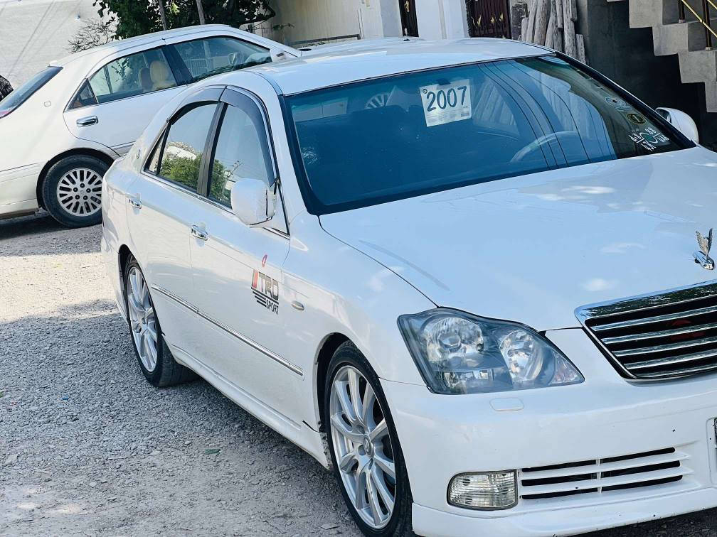 شاهینە سپۆڕت 182
بڕاوە بڕاوە بڕاوە 
مۆدێل 2006
سێ دووگمە
ناوڕەشی ساج سور 
بێدەعم بێ لێدراوی 
ئاوێنە شەفت 
تەبیریت سارد و گەرم
سەیارەیکە بەس ماشەڵای دەوی دانسقە لە جوانی ماڵی دۆستە
سعر 52 گڵاو مەجال
ژ.م ***********
وەتسئەپ و ڤایبەری لەسەرە السليمانية, العراق

