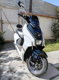 دولفين للبيع موديل ٢٥ استعمال قليل كلش وصل الشراء موجود كفاله عاااامه ...