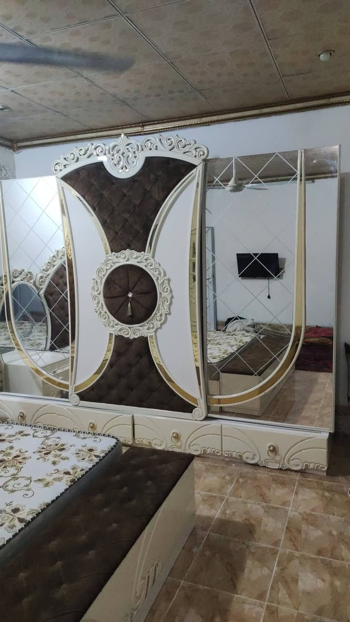 طخم نوم ملكي للبيع 750الف بيها مجال ***********
