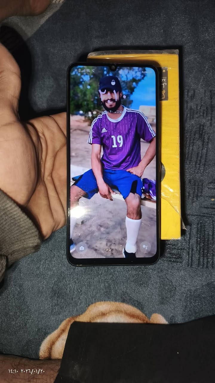 السلام عليكم موبايل لبيع السعر خاص واني خادم المكان نجف حي الميلاد***********
