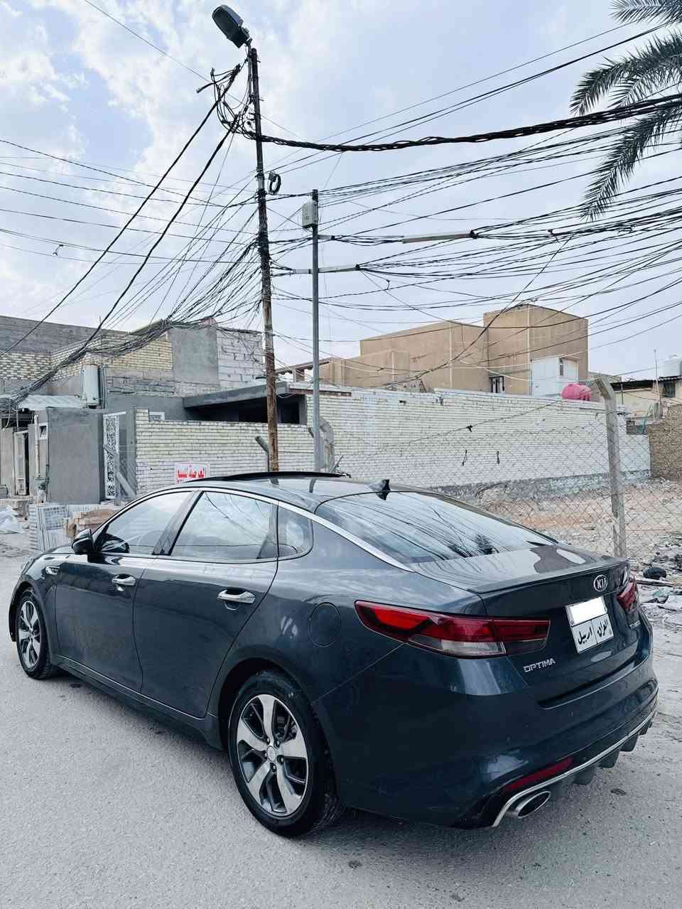 سلام عليكم اوبتيما للبيع 2018 فول للأخير SX 
تفاصيل 👇🏻👇🏻 
لد امامي لد خلفي
1_ بصمة⁩. 
2_ محرك 2000تيربو ✈️ ⚔️⁩
3_تبريد قطعتين ⁦❄️⁩
4_كروز سرعة🔒 
5_مراية داخلية+جانبة عاكسة ⁦🔍
6_تحكم ستيرن ⁦⚔️⁩
7_ شاشة كبيرة
8_ مري شفط
9_رادار جانبي
10_كشنات كهرباء ذاكرة ✨⁩
11_ لدات الداخلية⚔️⁩
12_ انارة ترحيب💡 ⁩
13_شاشة اعطال💬
14_ داخل جلد  ⚔️⁩
15_رادار خلفي
16_ جام عازل
17_سستم ايرباك⚔️⁩ 
18_ويل+تخم تاير جديد⁦⚔️⁩
19_صدر امامي خلفي نضيف 
20_حساس مطر💦
22_كشنات هيتر+تبريد
23_تبريد+ تدفئة شغالة 
24_حساسات خلفي 
25_لايت زنون 
26_داخل  اسود 
27_كشن ذاكرة حفظ
28-بانوراما
.
حادث جاملغ + بنيد بدون دواخل ايرباك دركه فقط السياره حلوه وجاهزه ماعايزه شي شراي تفضل خاف 
(ملاحضه)👇🏻🆘
إذا يبقه ع مشتري قسم من الفلوس مو مشكله 
للاستفسار (***********) مكاني نجف كوفه 
السعر المطلوب 125 وقابل للتفاوض 🆘♥️.
