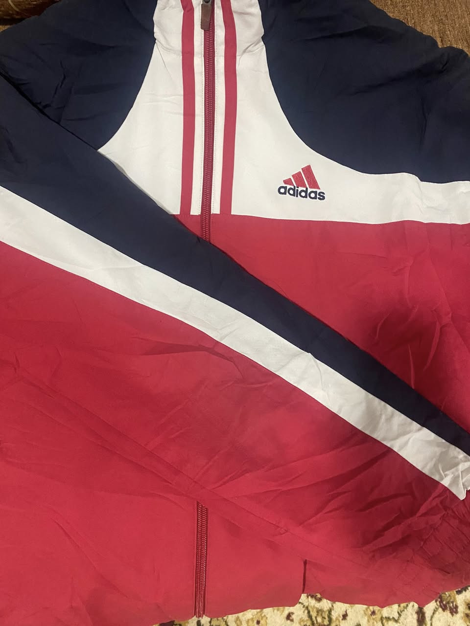 اصلي adidas
نظافة فول داخل مبطن 

الطول 65 
طول الردن 60 
عرض الصدر 58

يوجد توصيل لجميع محافظات العراق


**إذا كنت صاحب هذا الإعلان وتريد حذفه لأي سبب، رجاءا أرسل رسالة إلى الدعم الفني**