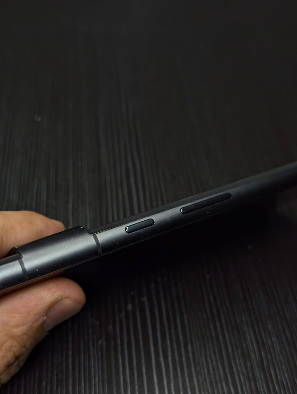 Google pixel 7 العادي
ذاكره 128 رام 8
 هذه الجهاز من افضل الاجهزه بفئته السعريه 
من حيث الكاميرا والاداء 
Tensor 2 المعالج
ببجي 60 فربم 

مكفول من كلشي 
الجهاز وياه كفرين 
نظافه 85 %
عنواني بغداد مدينة الصدر 
توصيل فقط باعتماد


**إذا كنت صاحب هذا الإعلان وتريد حذفه لأي سبب، رجاءا أرسل رسالة إلى الدعم الفني**