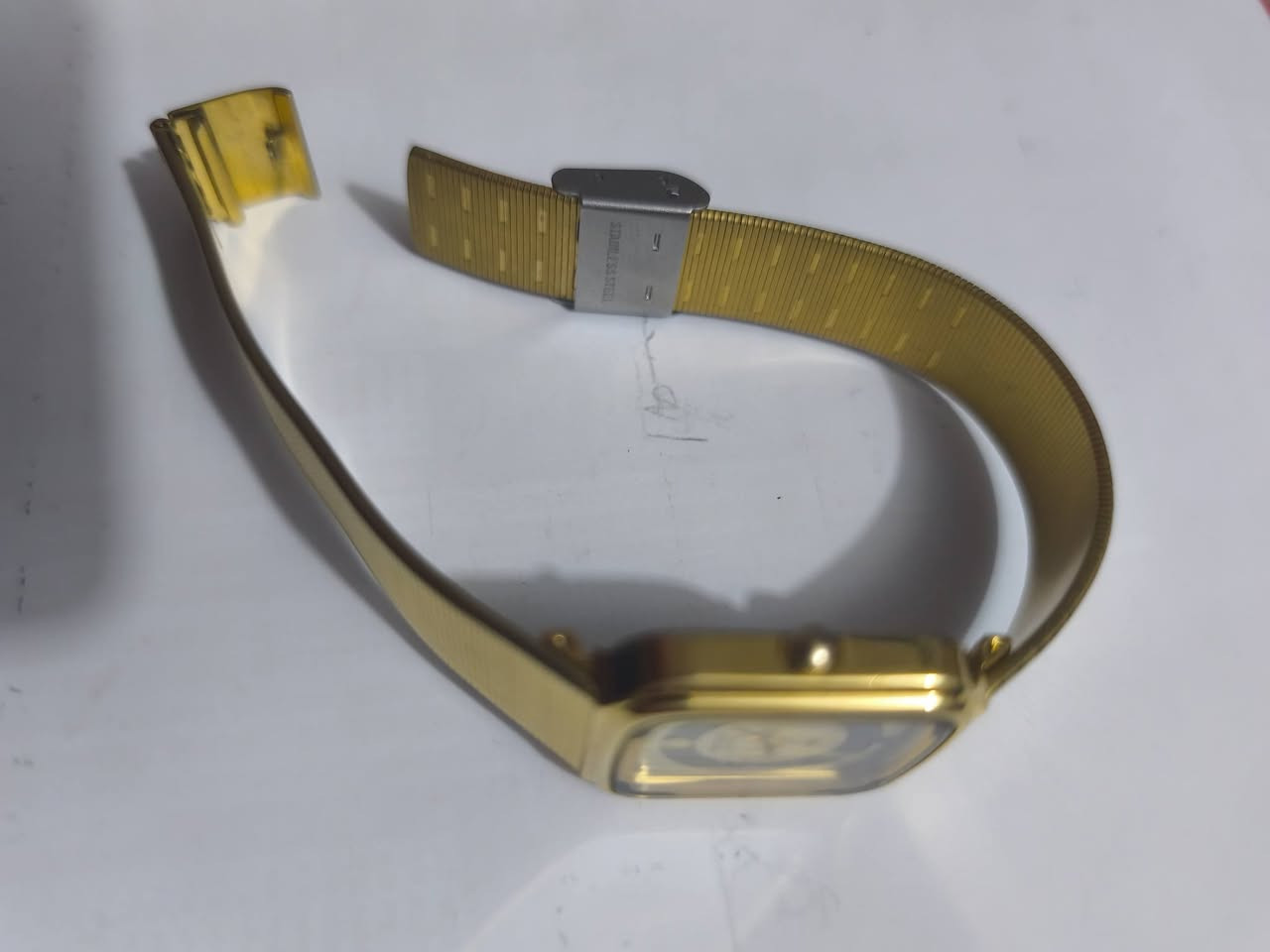 اورينت ياباني انتاج تسعينات
قطر ٢٨ 

مخزن نضافة عالية 

عداد شهري

السعر ١٠٠ الف

***********
