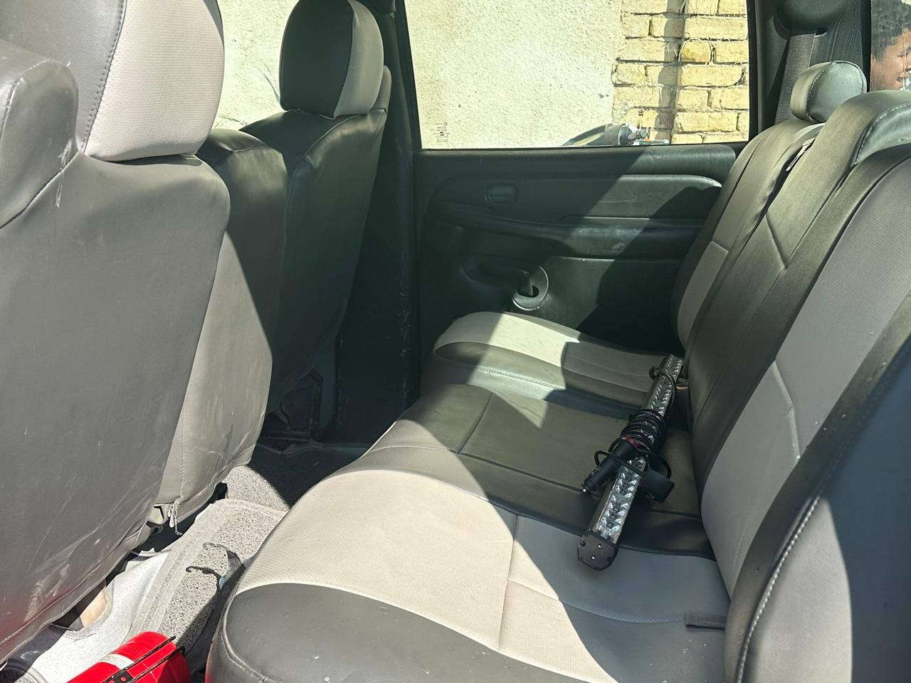 مكلف بنشر 
جمسي 2003مزاد بتره م
مصبوغه عام لون سمنتي 
منضومه غاز /بانزين 
مكينه 8سلندر 
كير مكينه مكفولات 
تخم تاير /حداديه جديده 
تبريد ويه سويج 
وداخل السياره كلش حلوه 
سياره جاهزه مابيه كل نقص
السعر 70وبيه مجال 
*********** الاستفسار ع هذه الرقم
