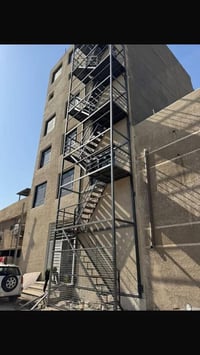 معمل حدادة التساهل لكافة اعمال الحداده واجهات. درج الطوارئ. للتواصل عب...