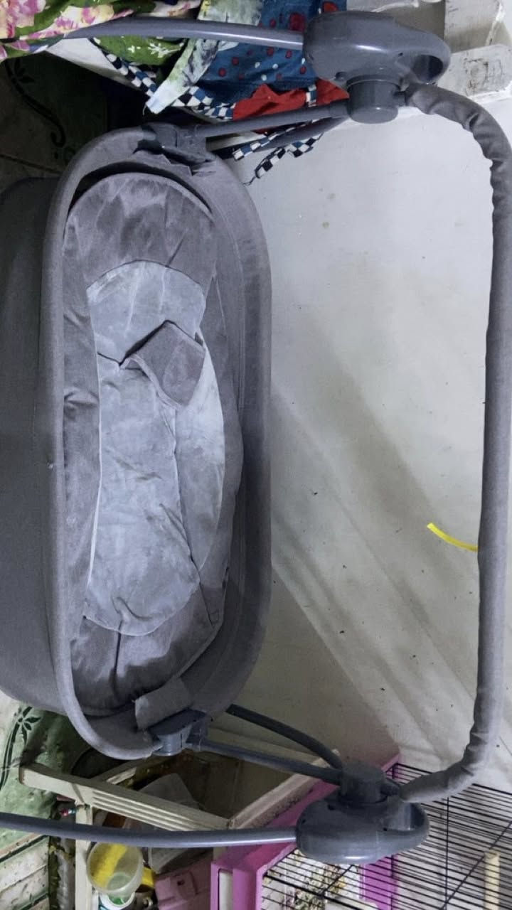 كاروك على الكهرباء وريمونت بي بس الكيبل ضيع
اريده ٣٥الف مكانه بغداد جديده كلشي ما بي نضيف وهوه سعره معروف


**إذا كنت صاحب هذا الإعلان وتريد حذفه لأي سبب، رجاءا أرسل رسالة إلى الدعم الفني**