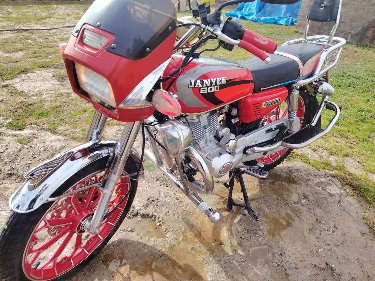 السلام عليكم ورحمة الله وبركاتة
ماطور جني ابو الكله للبيع 
موديل 2024
كلشي شغال وجديد
السعر 750 وبي مجال شويه
للتواصل ***********
