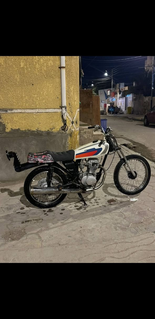 سلام عليكم شباب دراجة ادوات ما مفتوحة سعر 400 وبيهة مجال للطيبين  ***********
