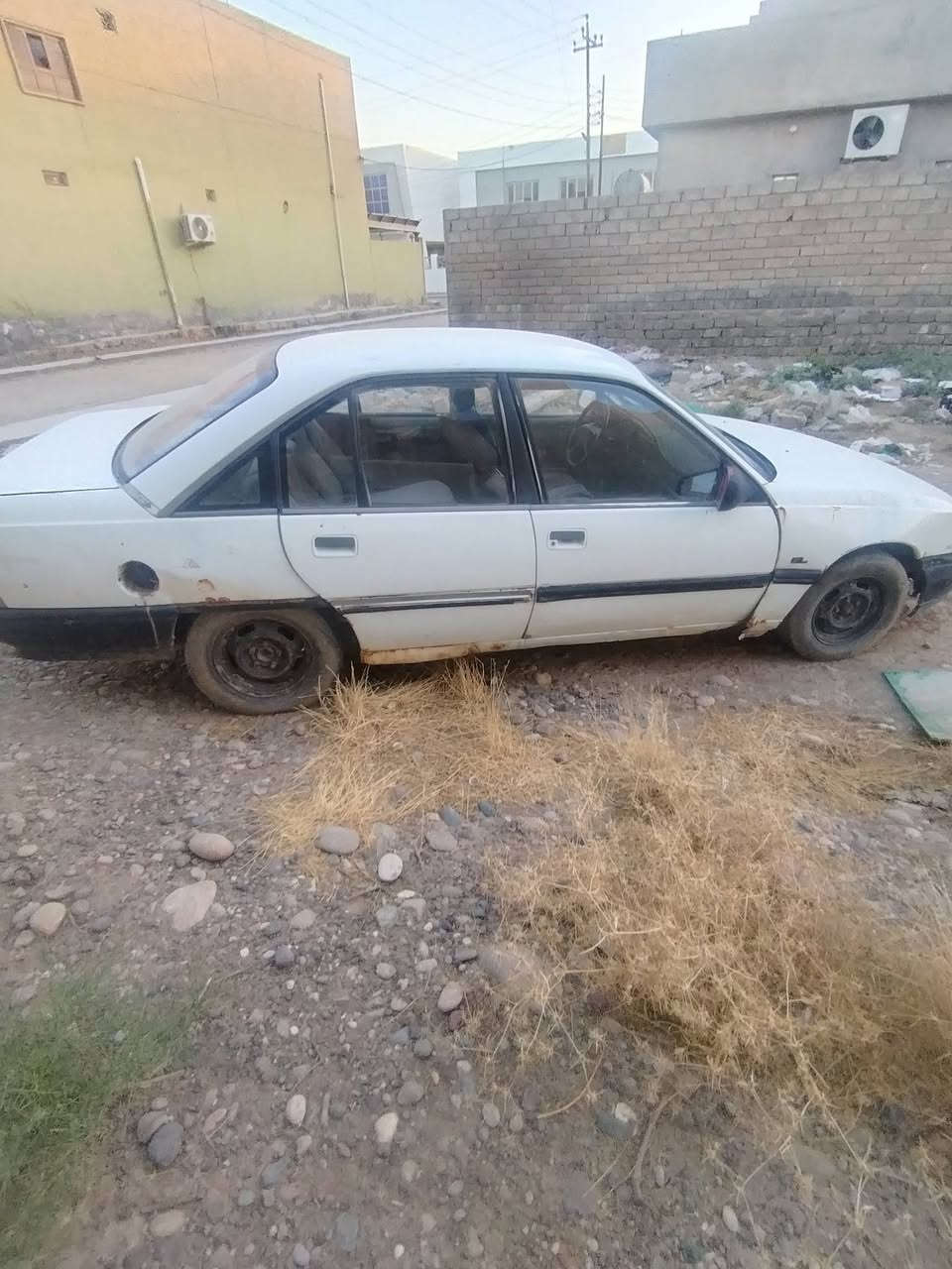 اوبل اوميكا  للبيع موديل 1988 كير عادي شرط التحويل سنوية لل 27  رقم دولي السعر 15
رقم الموبايل ***********
