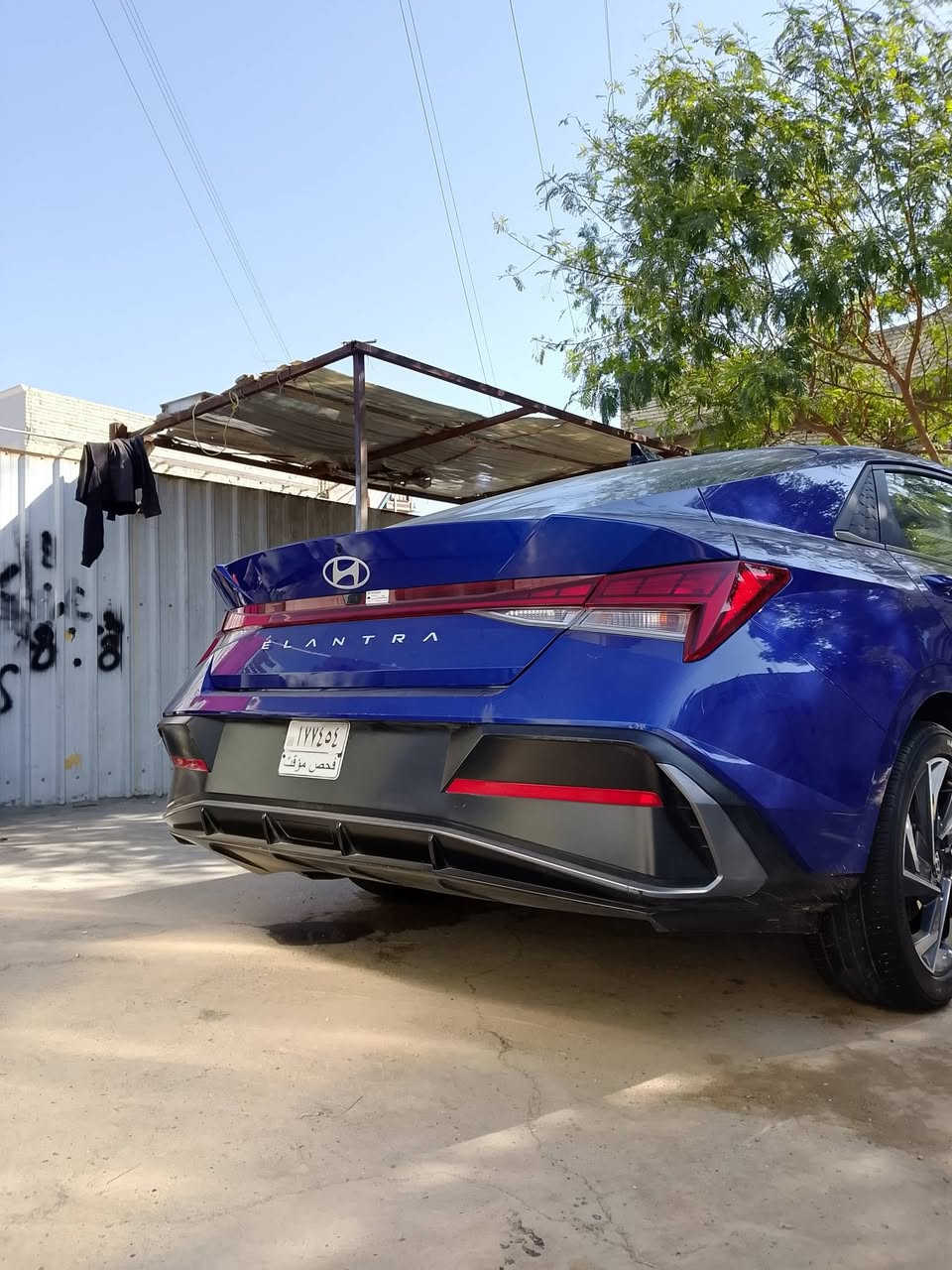 سلام عليكم الانترا موديل 24 Sel  فول مواصفات 1/1  بصمه فتحه تشغيل عن بعد سيدبريك كهرباء شاشه دجتل  الد بالدشبول تدفئه كشنات  السياره ماشيه 11فحص موقت تترقم جميع محافظات  مكان السياره بغداد الدوره رقم الهاتف *********** حادث السياره جاملغ خلفي بارد وصور الحادث بالمنشور مع السونار
