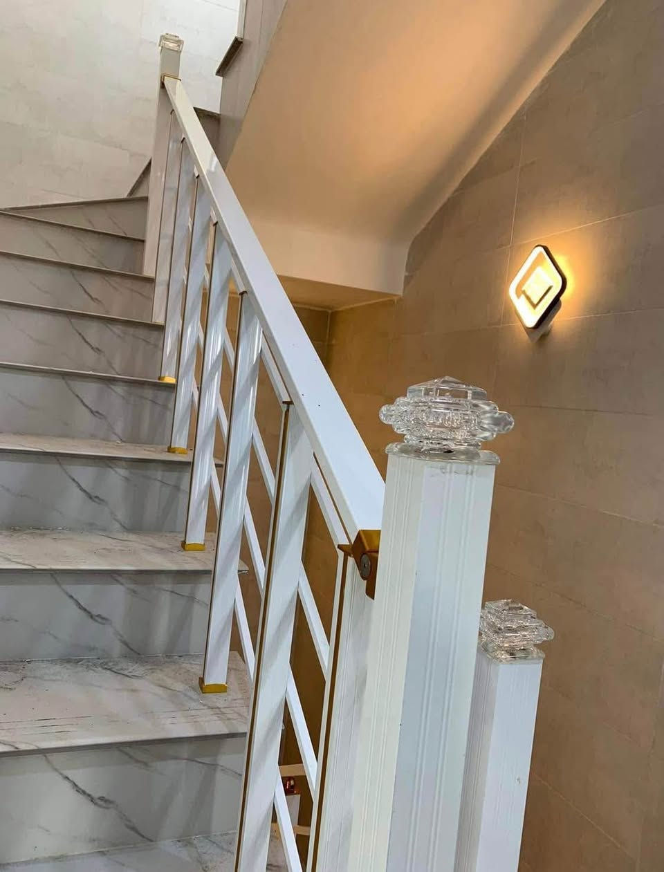 محجەڕەی ئلمینۆم مڕەباح  *********** أربيل, العراق
