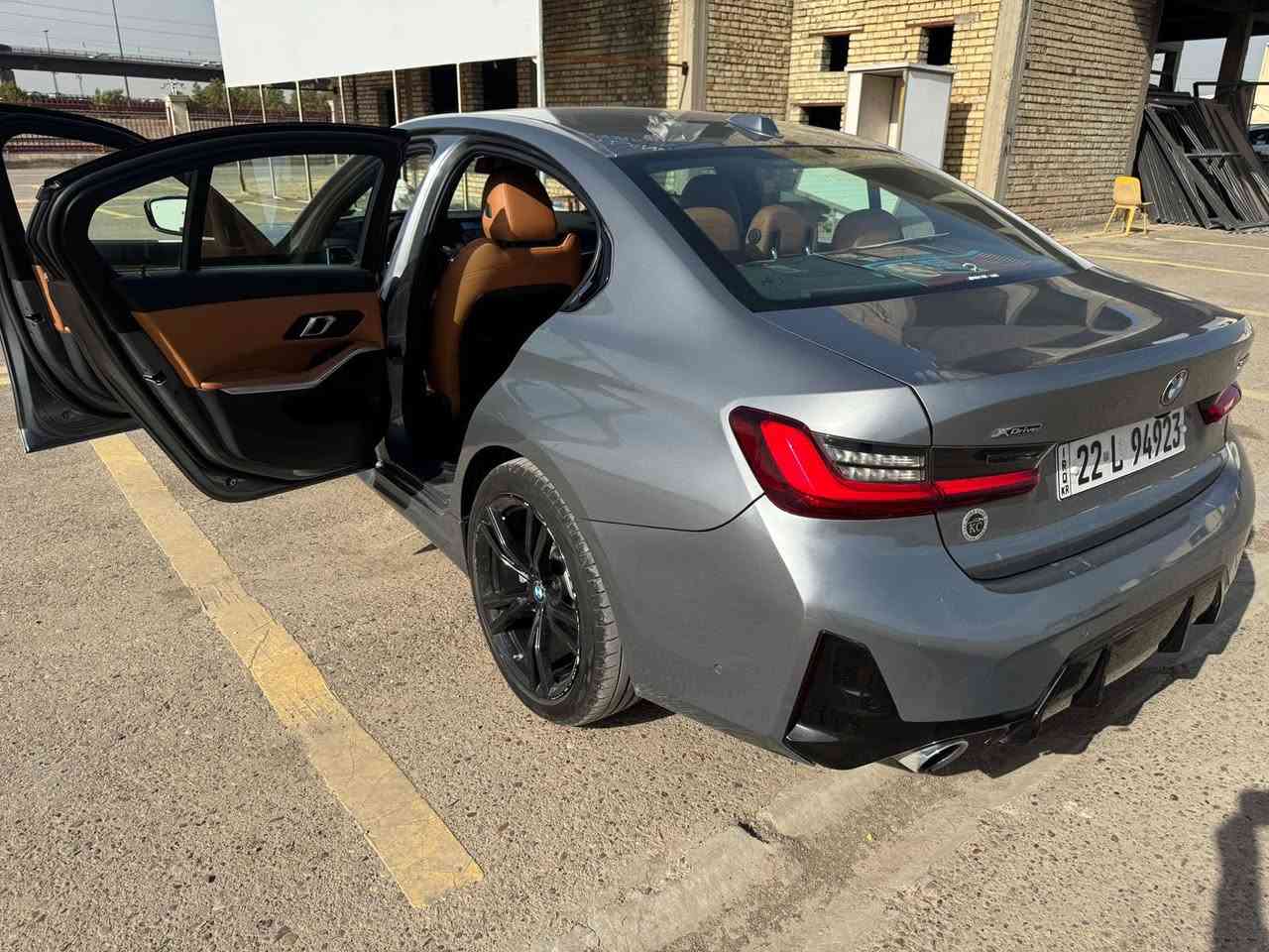 BMW 2024 330i 
Xdrive 
ممشى السيارة ٣٥ الف كيلو متر 

مواصفات bmw 330i معروفة 

حادث السيارة ( جاملع وبنيد صبغ ) السيارة كاملة وجاهزة بدون نقص 

مكانها بغداد 

*********** | *********** 

سعرها : 33,700$

